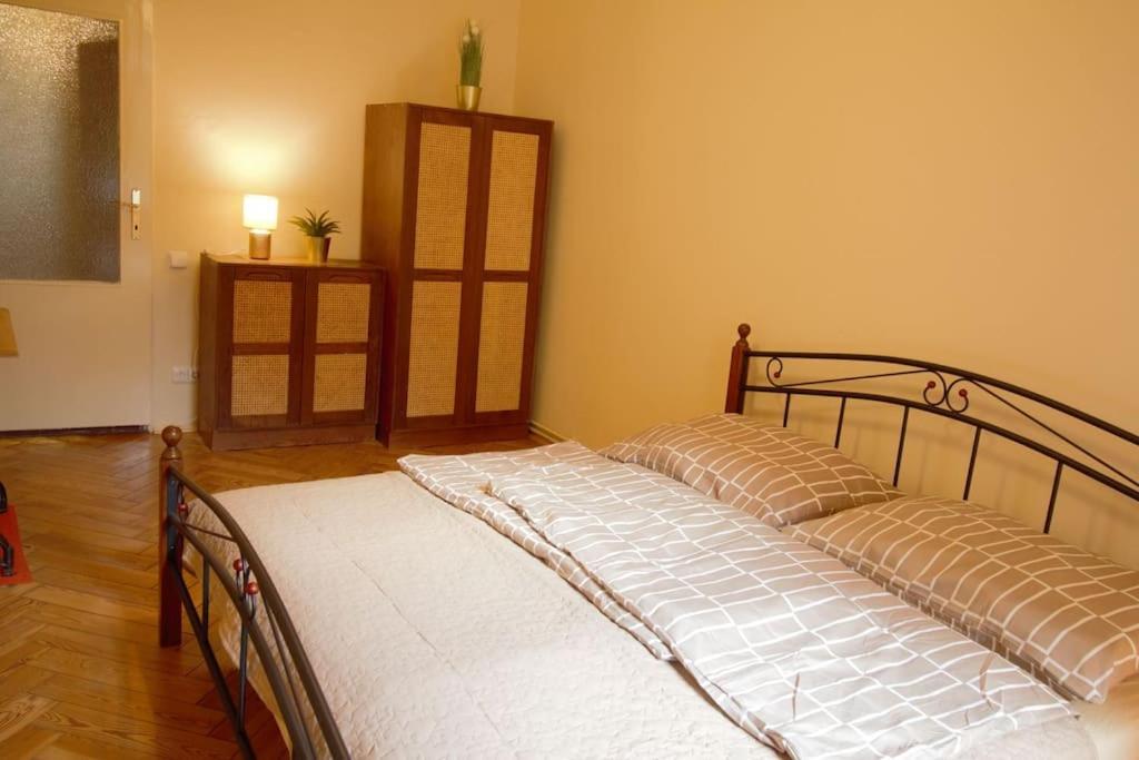 Comfort 2Bedrooms Quite Place!-Vinohrady Prague Extérieur photo