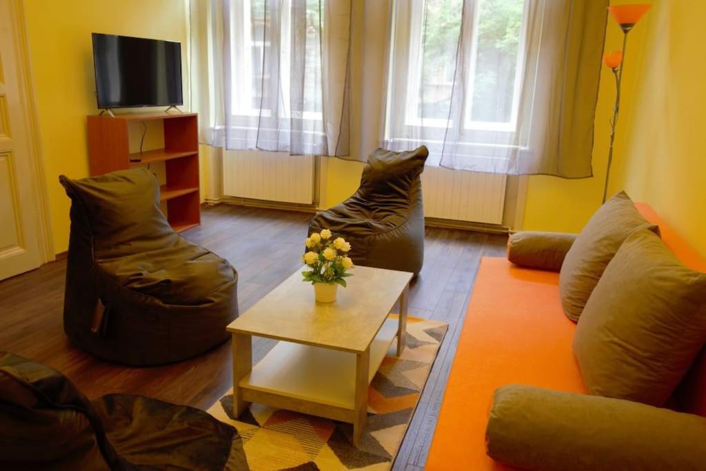 Comfort 2Bedrooms Quite Place!-Vinohrady Prague Extérieur photo
