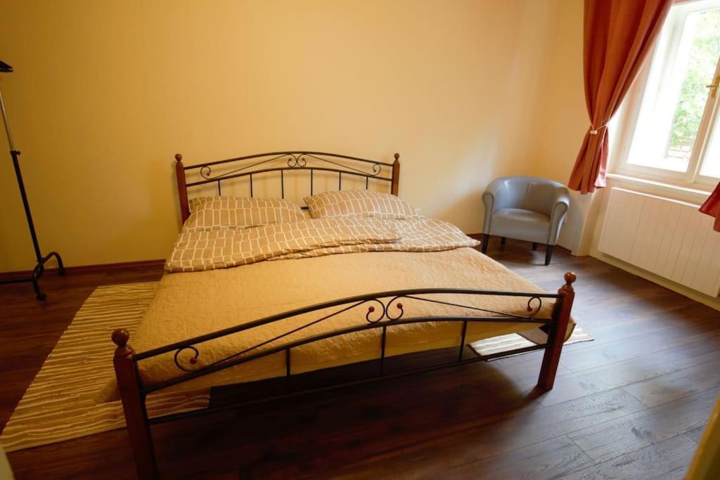 Comfort 2Bedrooms Quite Place!-Vinohrady Prague Extérieur photo