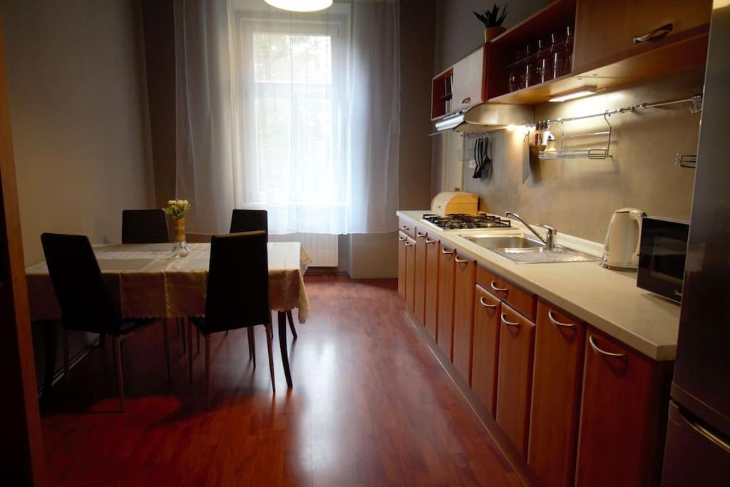 Comfort 2Bedrooms Quite Place!-Vinohrady Prague Extérieur photo